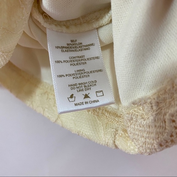 ANTHROPOLOGIE Sunday in Brooklyn Ardith Lace Top - Picture 5 of 6